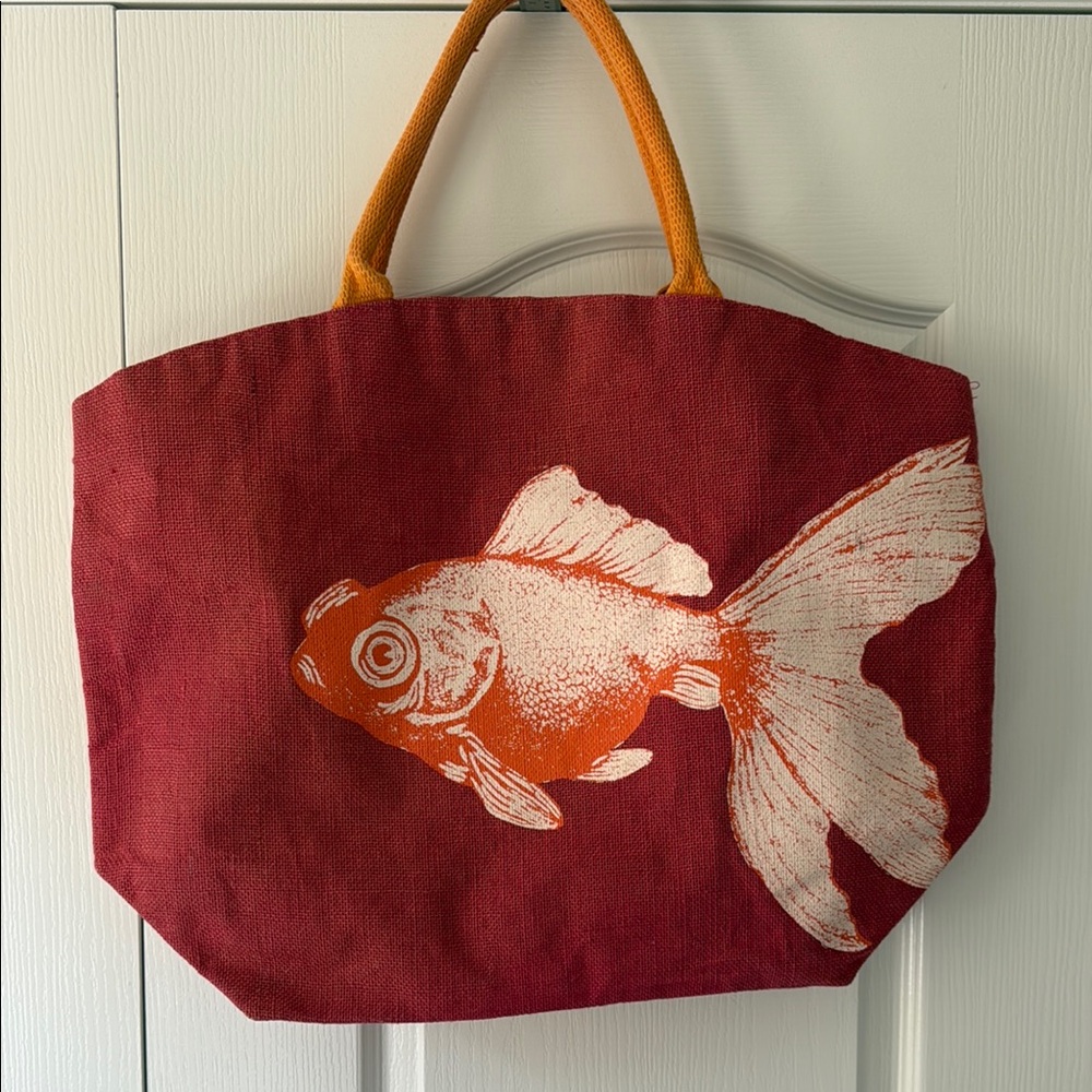 🌊 Chic Red and Orange Fish Design large beach Tote bag.